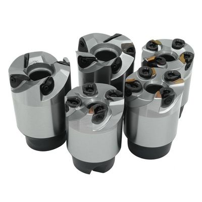 Fresas de fresamento de face e ombro 11 Ap máx. com pastilhas intercambiáveis para usinagem precisa